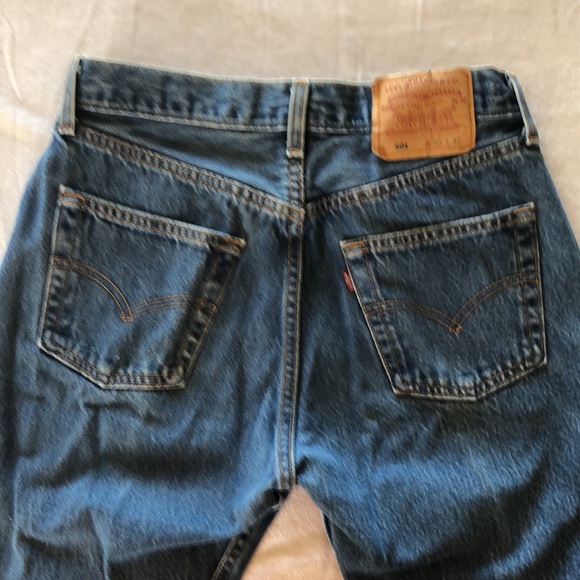 💖 Vintage Ladies Levi’s 501 Button Fly Jeans Size 30/30 - Picture 9 of 13